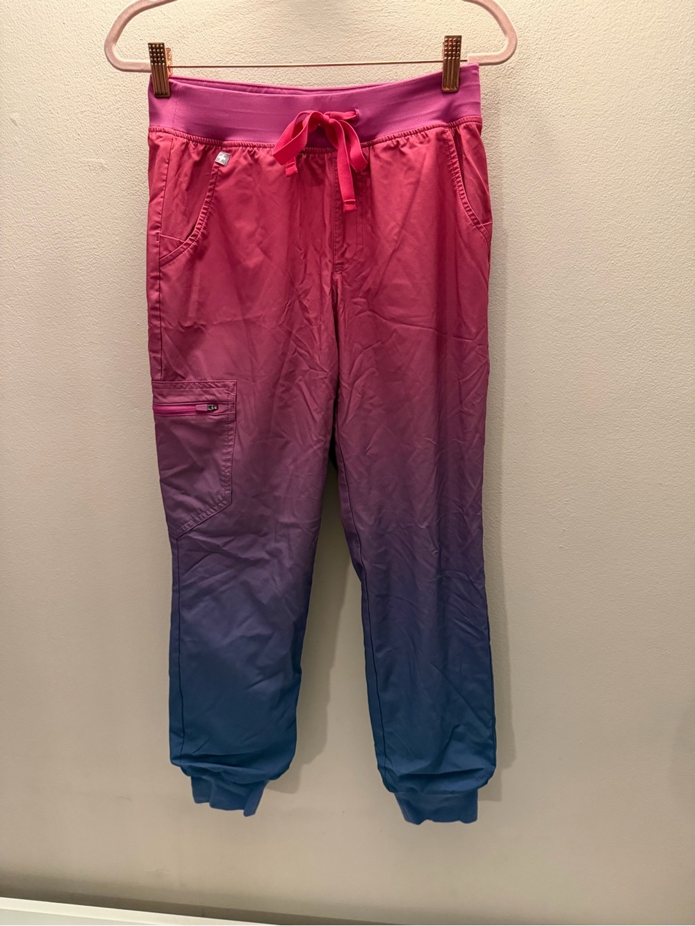 FIGS Technical Collection Zamora Jogger Scrub Pants XS Pink Blue Ombre XS